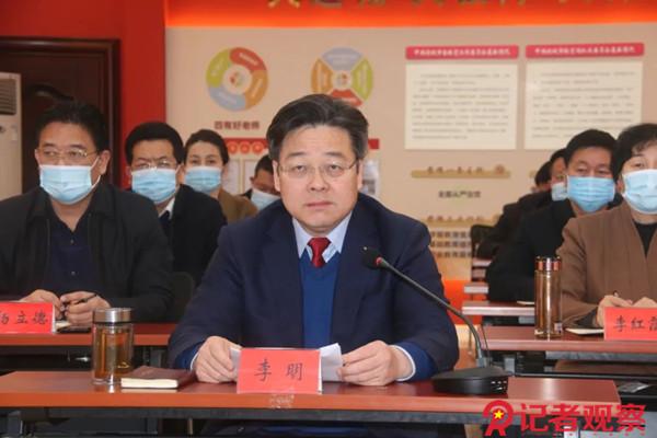 疫情之年，挑战与希望的交织