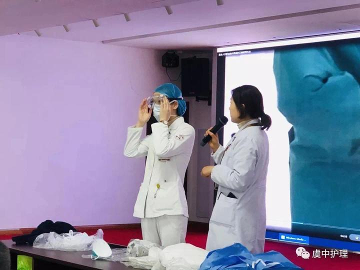 逆流而上,英雄赞歌——致敬抗击疫情的英雄们 逆流而上,英雄赞歌——致敬抗击疫情的英雄们