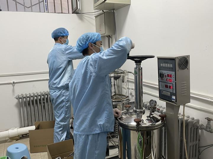 新冠疫情一线人员的坚守与奉献精神赞歌 新冠疫情一线人员的坚守与奉献精神赞歌