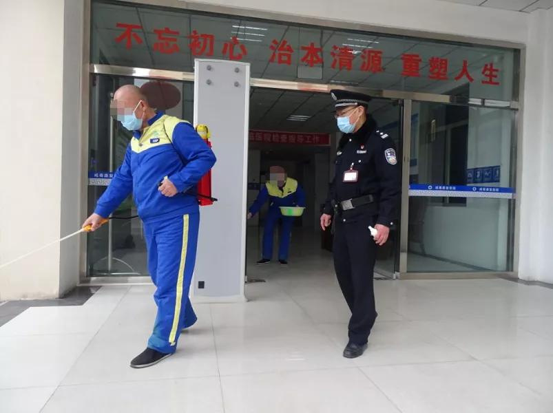 疫情封闭期间的日常生活与深度思考 疫情封闭期间的日常生活与深度思考