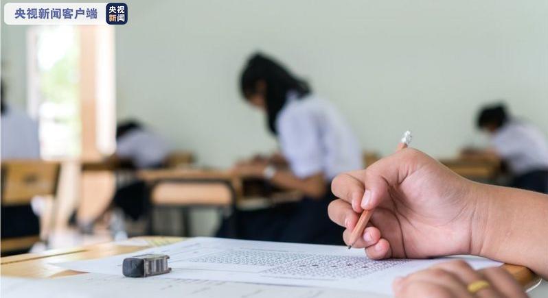 新冠疫情下的挑战与希望交织的一年回顾 新冠疫情下的挑战与希望交织的一年回顾