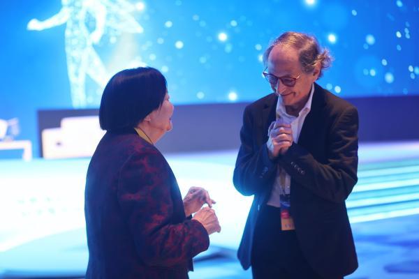 中国疫情开始时间及其深远影响