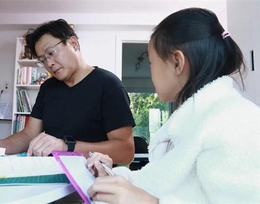 疫情期间的家教生活与采恩，探索家教新模式与体验生活点滴