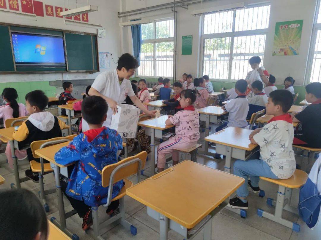 疫情下的家庭温情与成长之路 疫情下的家庭温情与成长之路