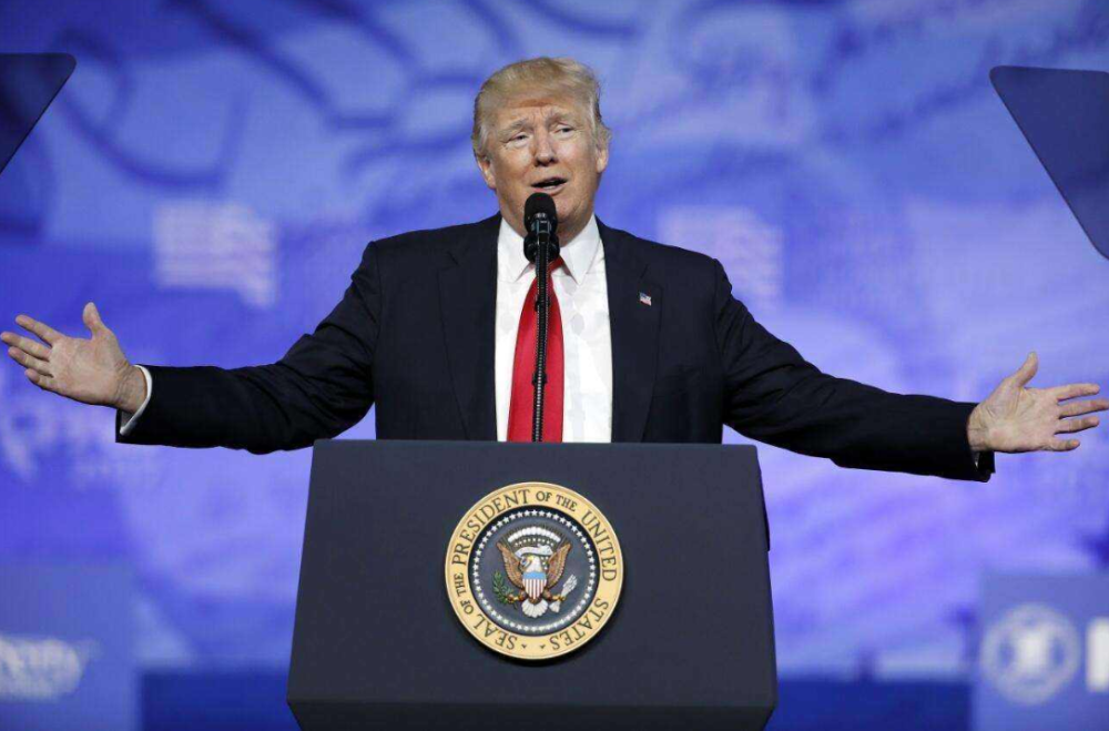 疫情与特朗普，复杂的是非纷争