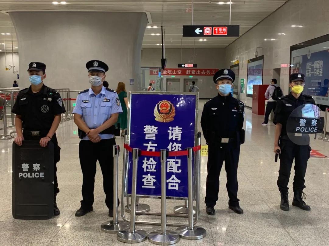 云南昆明疫情防控发布会,坚定信心,科学防控,携手共筑坚实防线 云南昆明疫情防控发布会,坚定信心,科学防控,携手共筑坚实防线