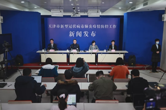 天津疫情加剧,挑战应对在行动 天津疫情加剧,挑战应对在行动