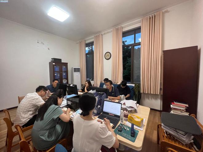 浙江省疫情防控办公室，筑牢防线，坚决守护人民健康