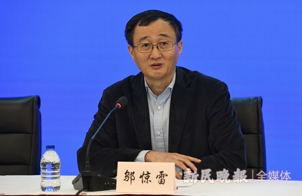 上海市卫健委副局长，推动城市健康发展的核心力量