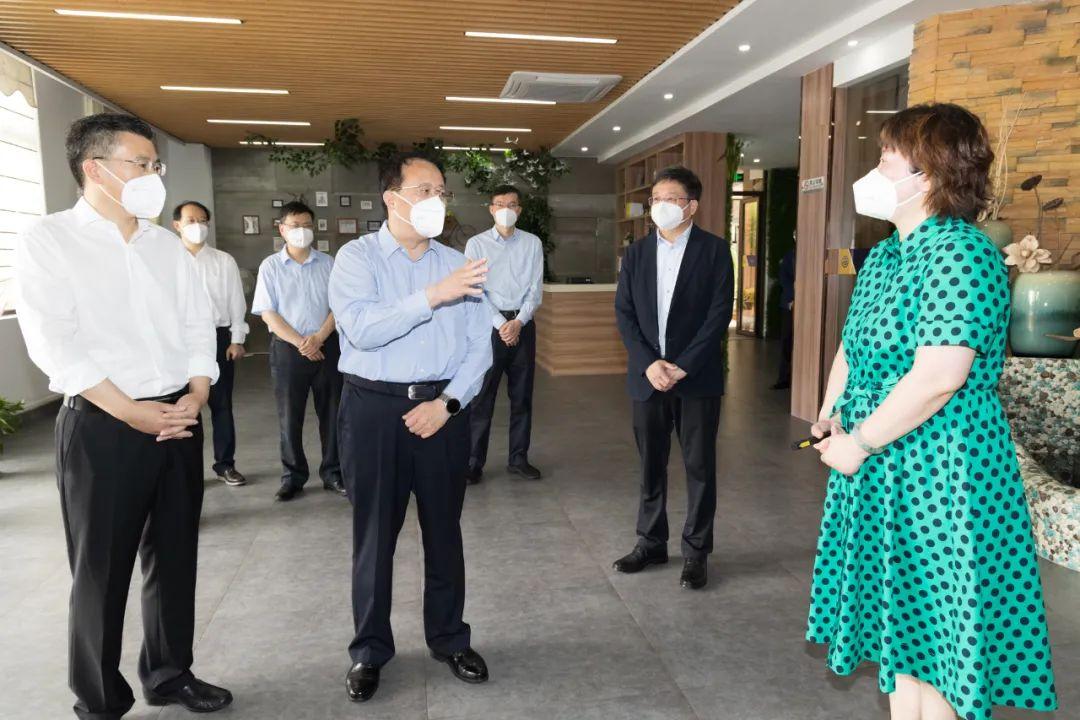 上海疫情防控部门,坚守阵地,共筑健康防线防线保卫战 上海疫情防控部门,坚守阵地,共筑健康防线防线保卫战