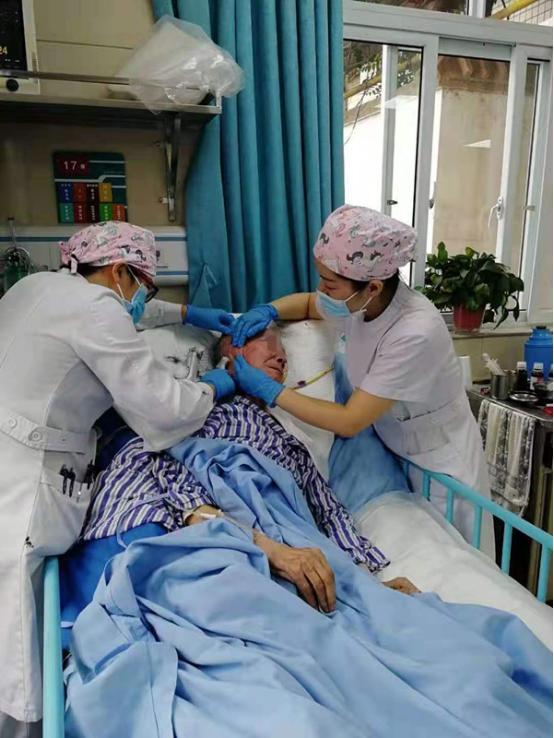 郑州商场疫情营业调整及应对策略