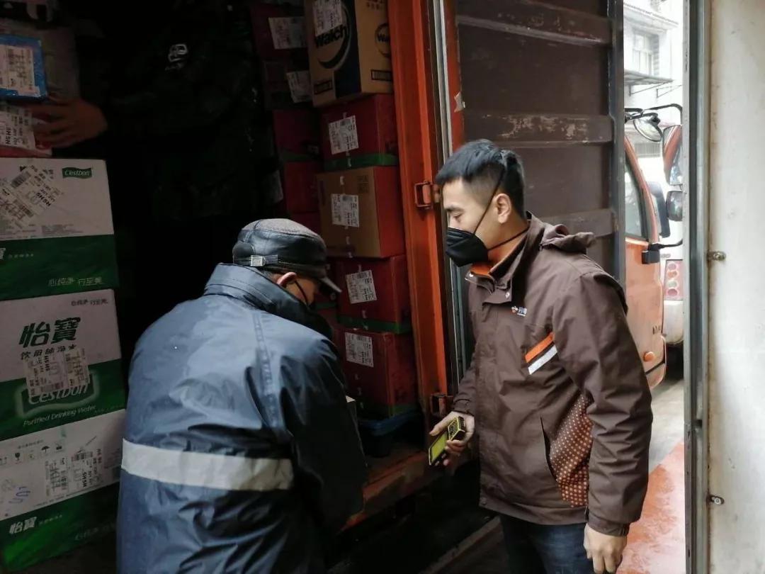 郑州封城期间,疫情下的城市记忆 郑州封城期间,疫情下的城市记忆