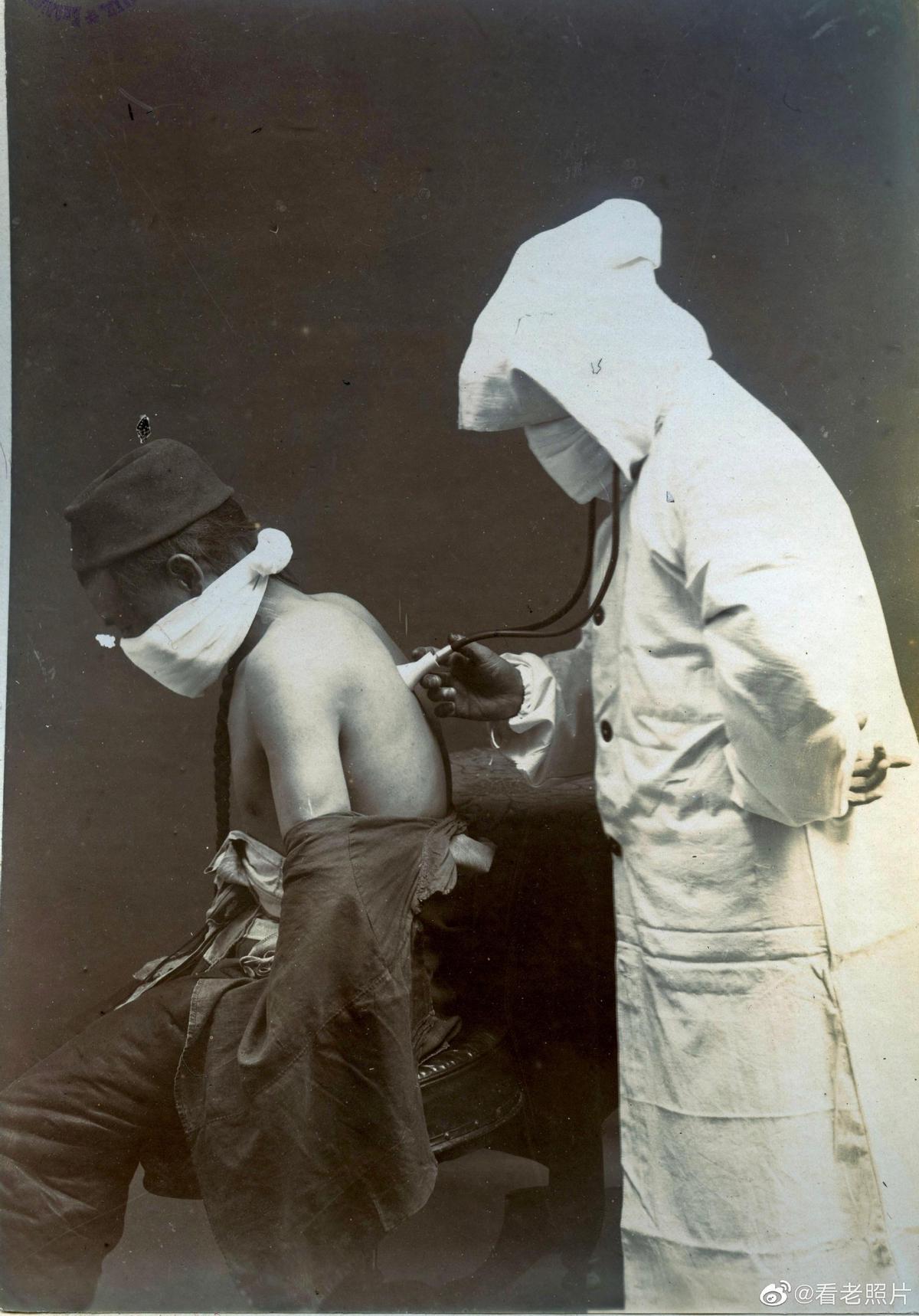 南京大学生疫情期间游街，挑战与机遇同行