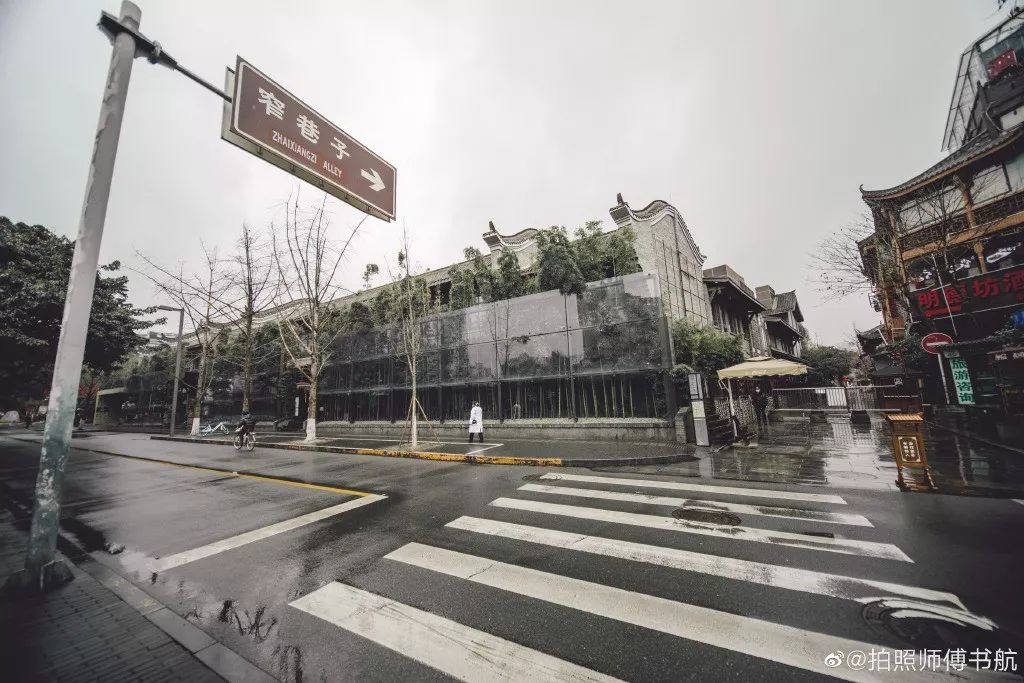 疫情下的北京与成都,挑战与希望共舞 疫情下的北京与成都,挑战与希望共舞