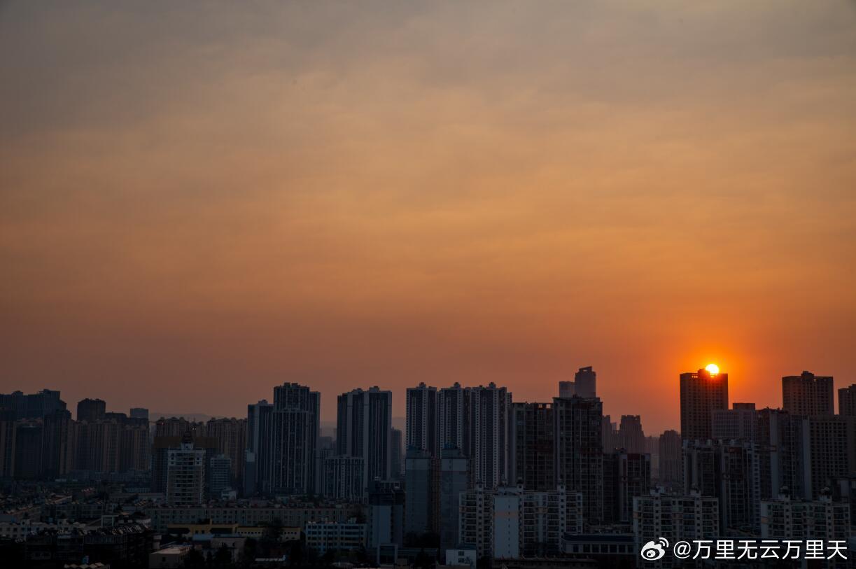 南宁疫情解除曙光,希望与努力的交汇点 南宁疫情解除曙光,希望与努力的交汇点