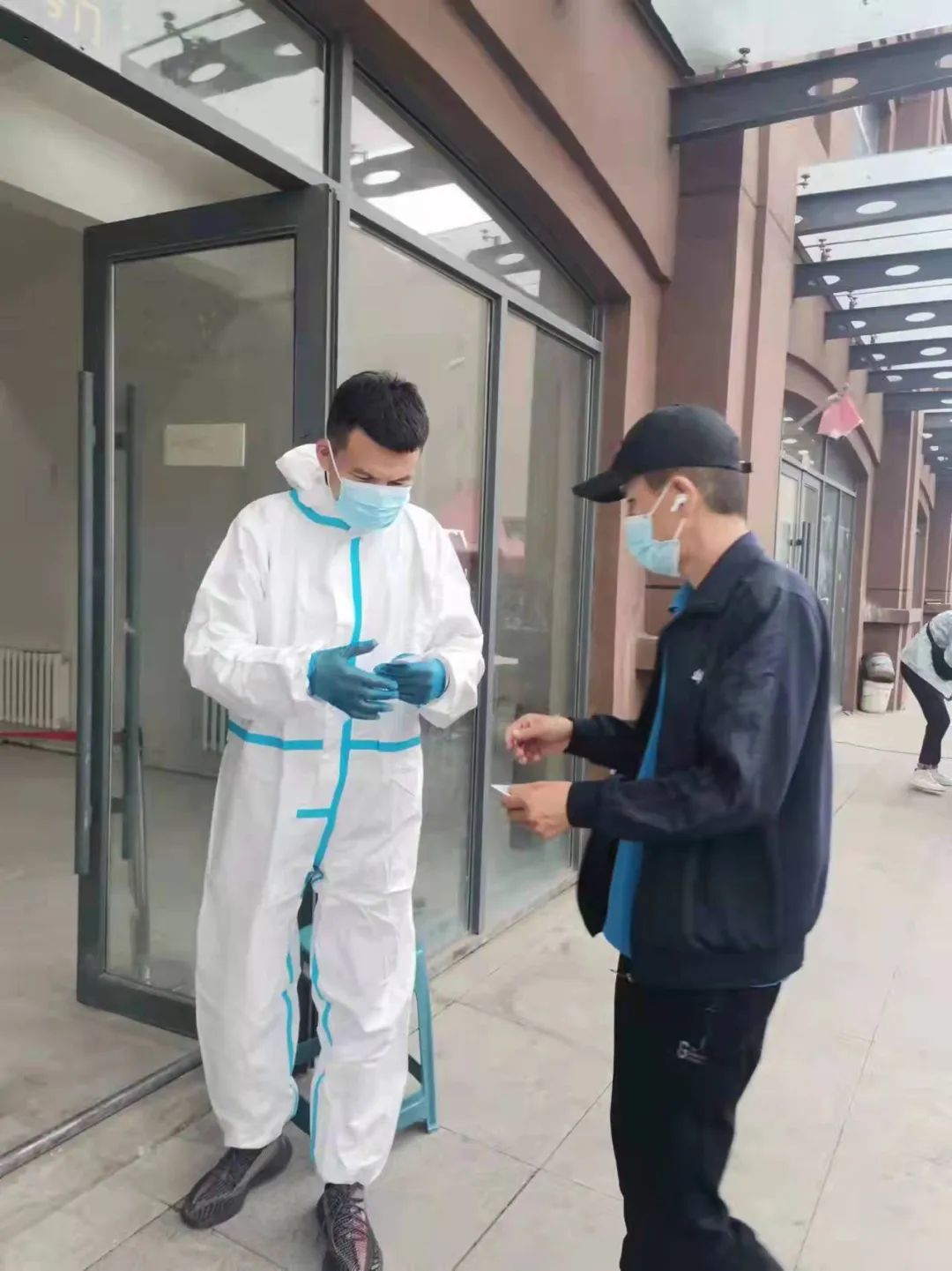 哈尔滨确诊北京密接，紧急应对与防控挑战下的疫情阻击战