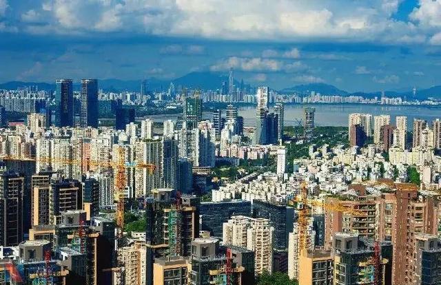 北京与成都疫情挑战及应对策略 北京与成都疫情挑战及应对策略