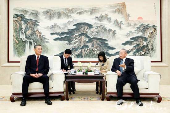 河南省委书记与武汉人民的疫情担当与守望相助