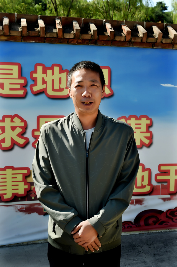 南石家庄村书记，乡村振兴的引领者