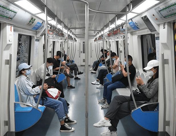 北京地铁口罩规定的实施及其影响