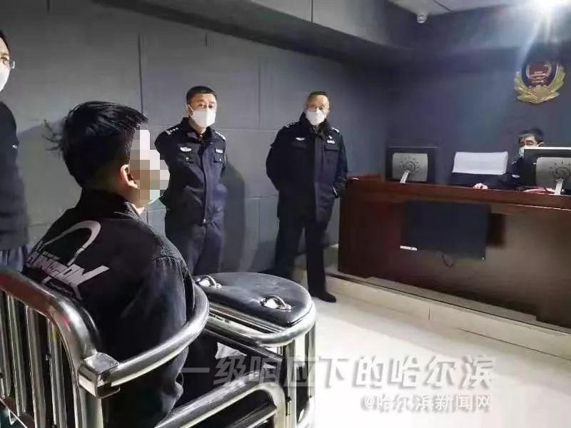 哈尔滨地铁实现智能出行新体验，戴口罩刷脸乘车