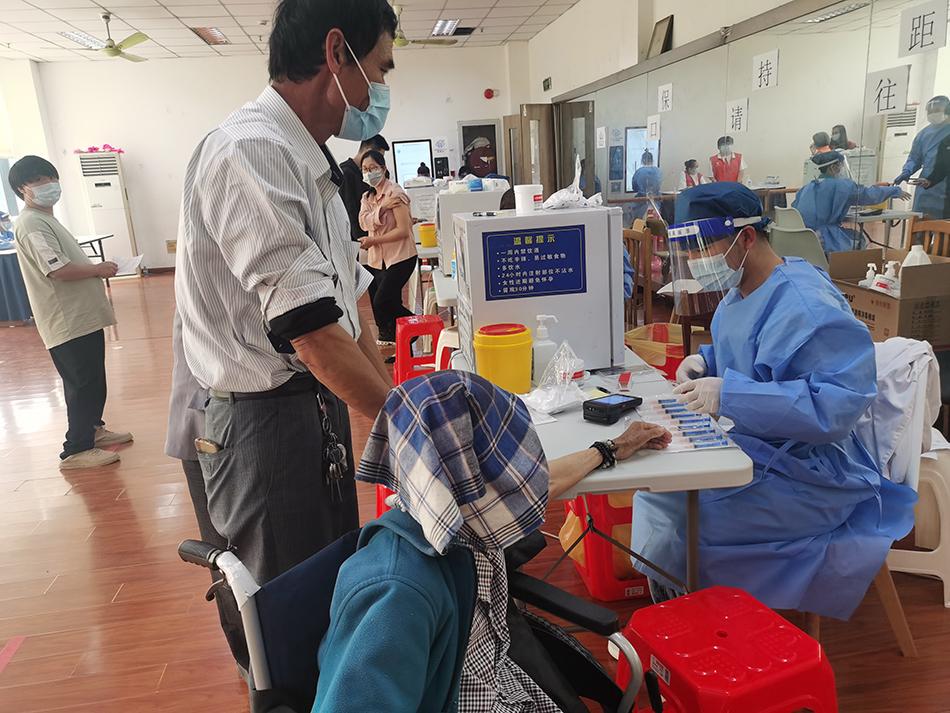 疫情背景下北京疫苗在上海的接种之旅