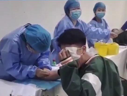 玩家必看教程“长乐四人斗地主十三张有挂没”其实确实有挂