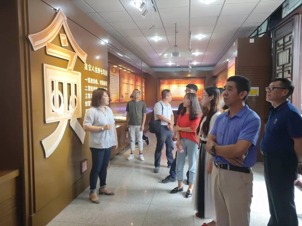 介绍一款“微乐麻将有挂么 神器”其实确实有挂