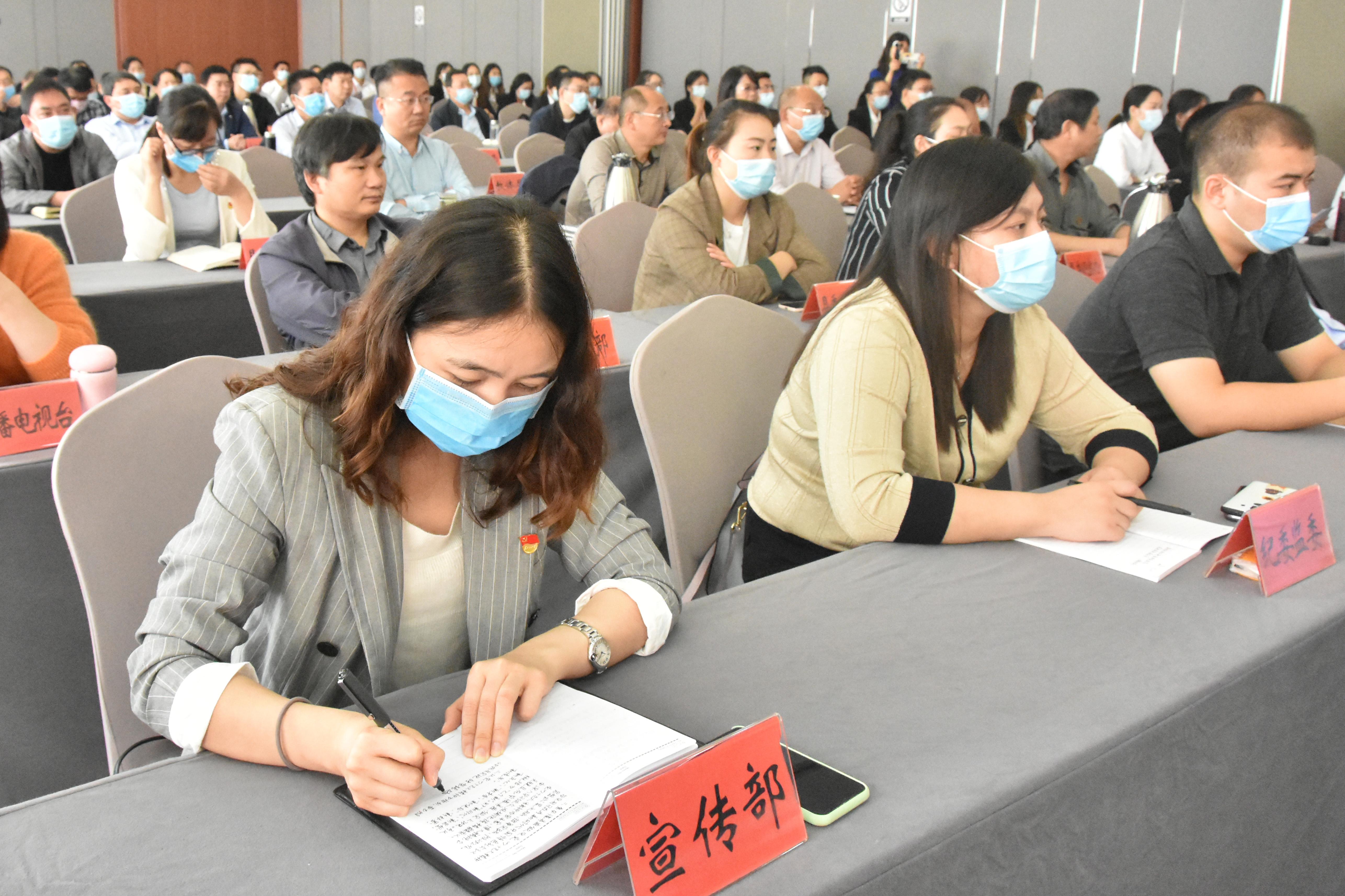 辅助开挂工具“决战武汉麻将能开挂吗”其实确实有挂