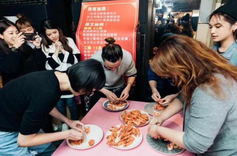 推荐一款“微乐双扣如何拿好牌”(确实是有挂)-知乎