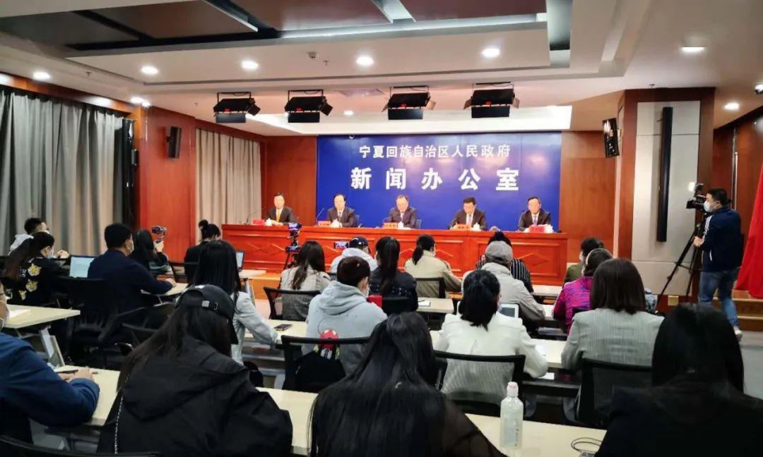 推荐一款“微乐斗地主小程序必赢神器免费”(原来确实是有挂)
