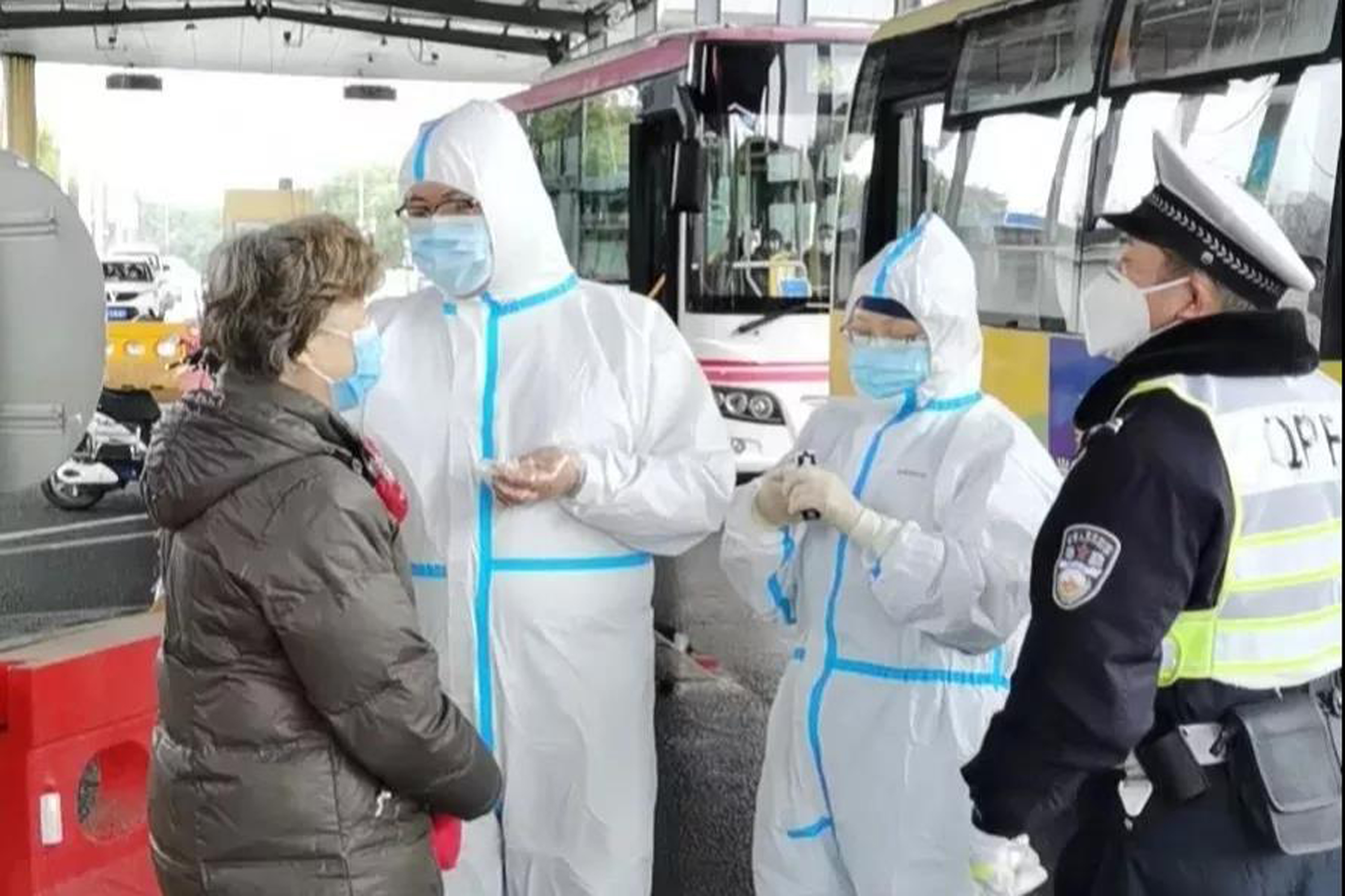 辅助开挂工具“海浪手游辅助器(免费)不封号”(详细透视教程)-知乎