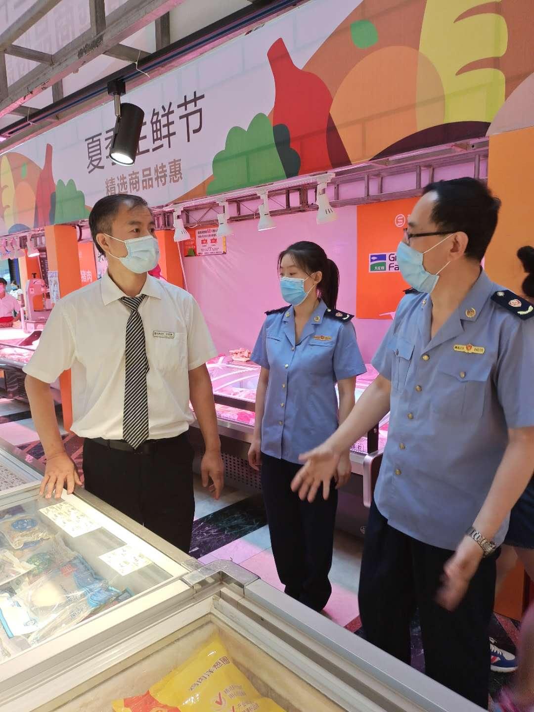江苏多地驰援南京/江苏各地驰援南京