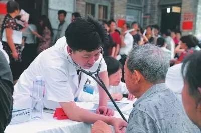 【香港疫情最新情况播报/香港疫情最新情况播报今天】