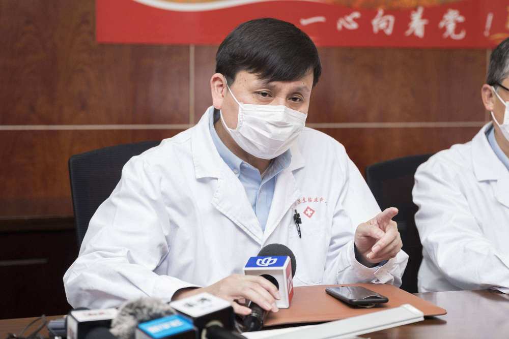 张文宏任职上海疾控中心主任/上海疾控专家组组长张文宏