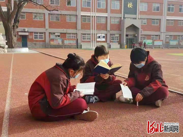 石家庄疫情下的师生，坚守与希望的教育之光