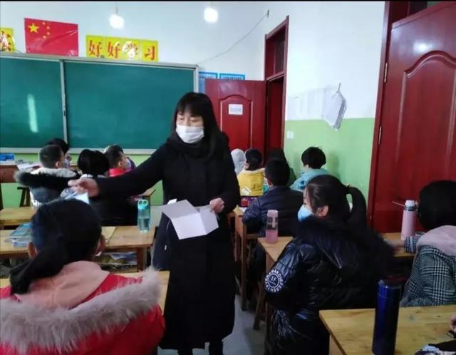 石家庄疫情下的师生，坚守与希望的教育之光