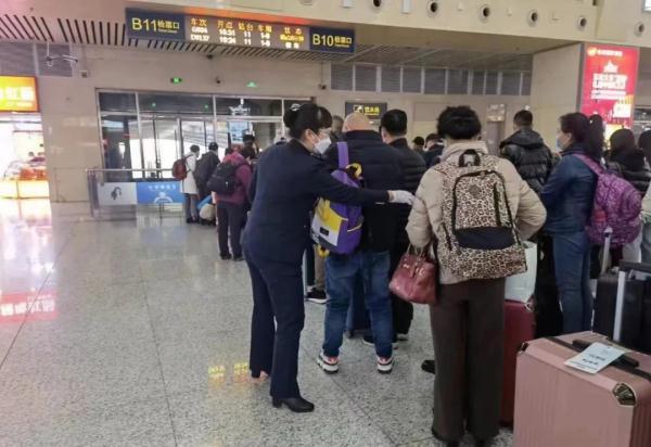 【列车停运哈尔滨/哈尔滨停运列车车次】