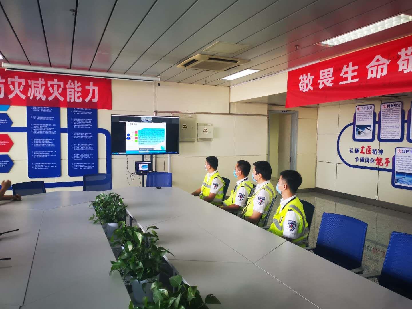 乌鲁木齐上大学安全吗/去乌鲁木齐上大学需要带什么