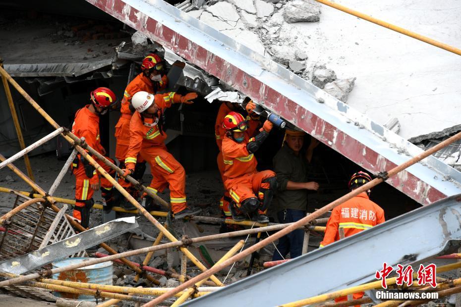 福州坍塌/福建福州216建筑坍塌事故救援