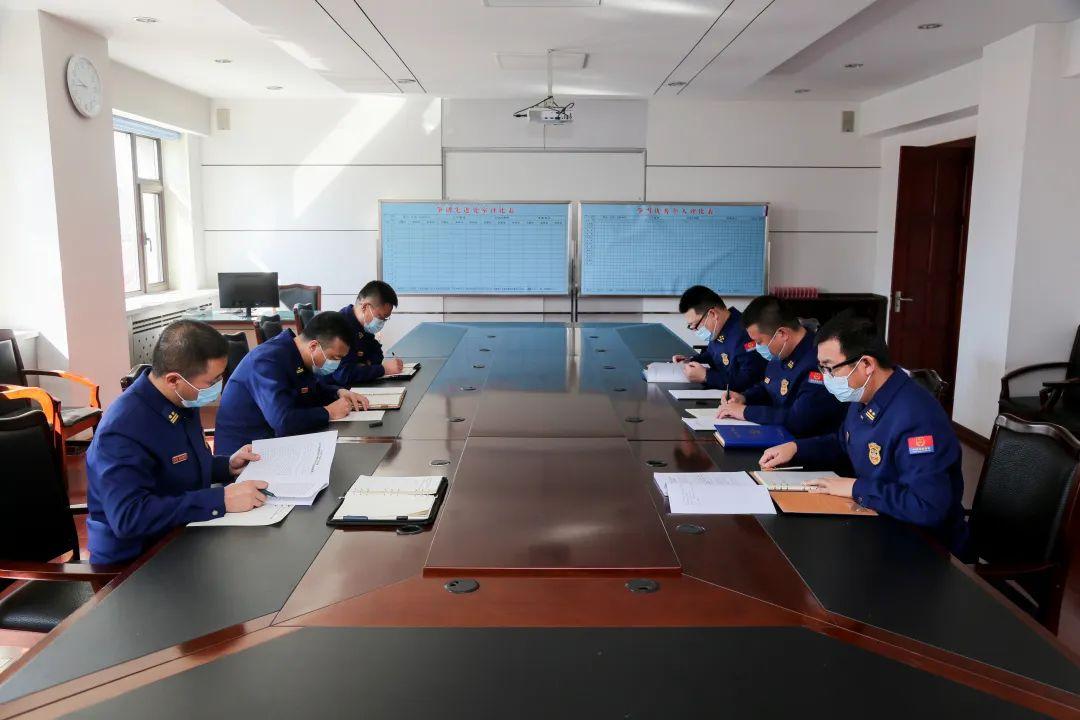 香港最严厉防疫措施，一场公共卫生与自由的艰难平衡