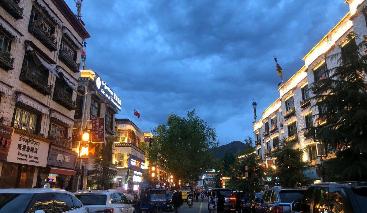 南京拉萨路属于哪个区/南京拉萨路周边小区