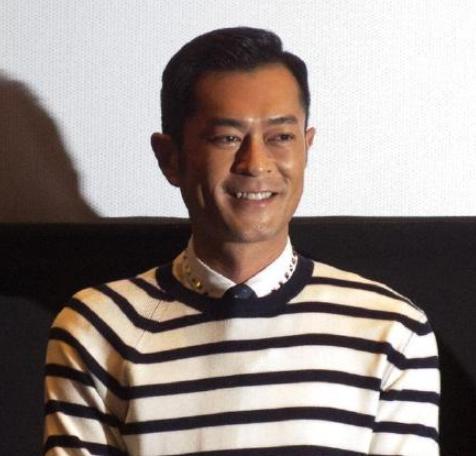 武汉疫情数据统计/武汉疫情数据增长图
